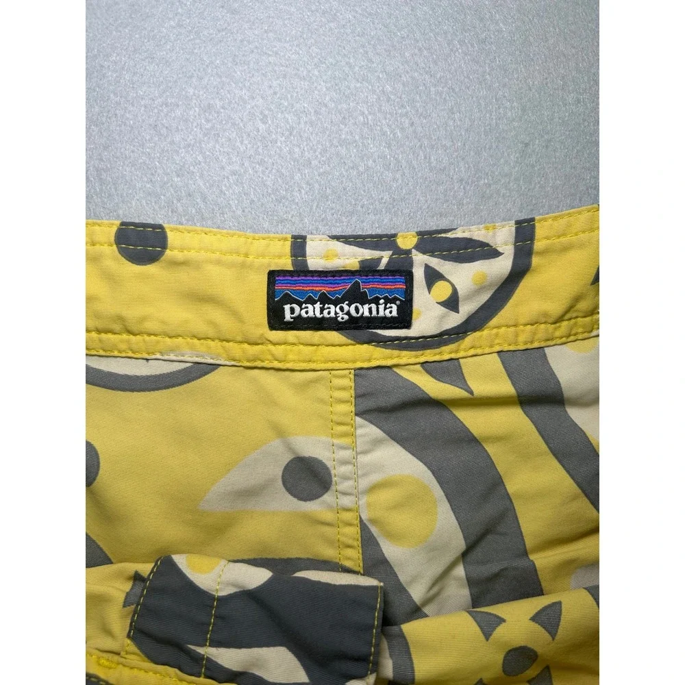 Patagonia‎ Board Shorts Mens 35 Yellow Grey Geometric Eye Print Swim Trunks